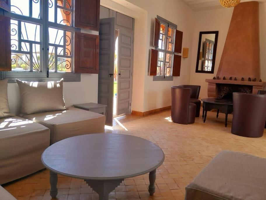 Villa Agora, Villa A La Campagne Proche Marrakech Sidi Abdallah Ghiat Luaran gambar